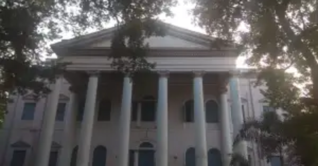 Serampore College