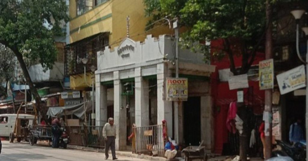 B.B Ganguly Street in front of Firingi Kali Bari