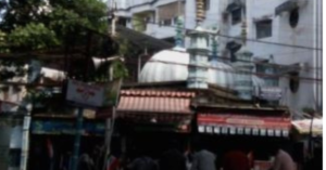 The mosque in Nager Bazaar used to be Meer Zafar's house